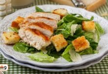 طريقة عمل سلطة سيزر بـ 3 طرق مختلفة