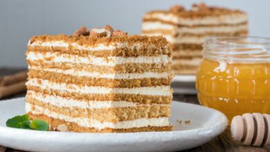 كيكة العسل الروسية