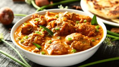 دجاج بالكاري والزبادي