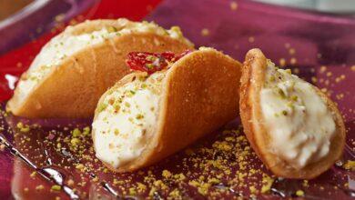 القطايف بزبدة اللوتس