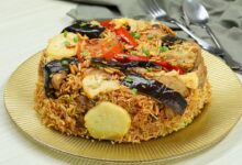 مقلوبة اللحم بالبطاطس والباذنجان